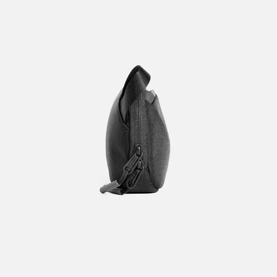 Slim Pouch