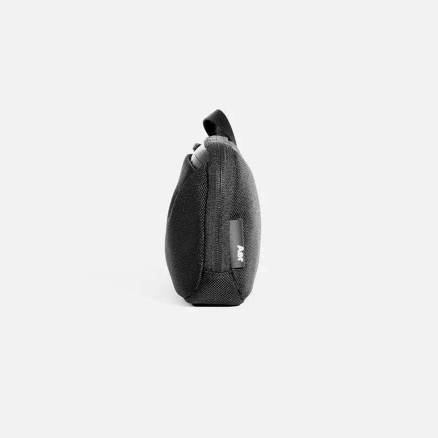 Slim Pouch