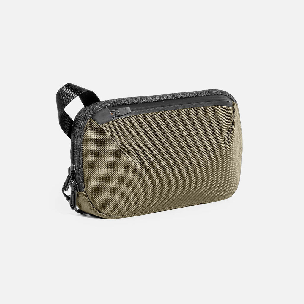 Slim Pouch