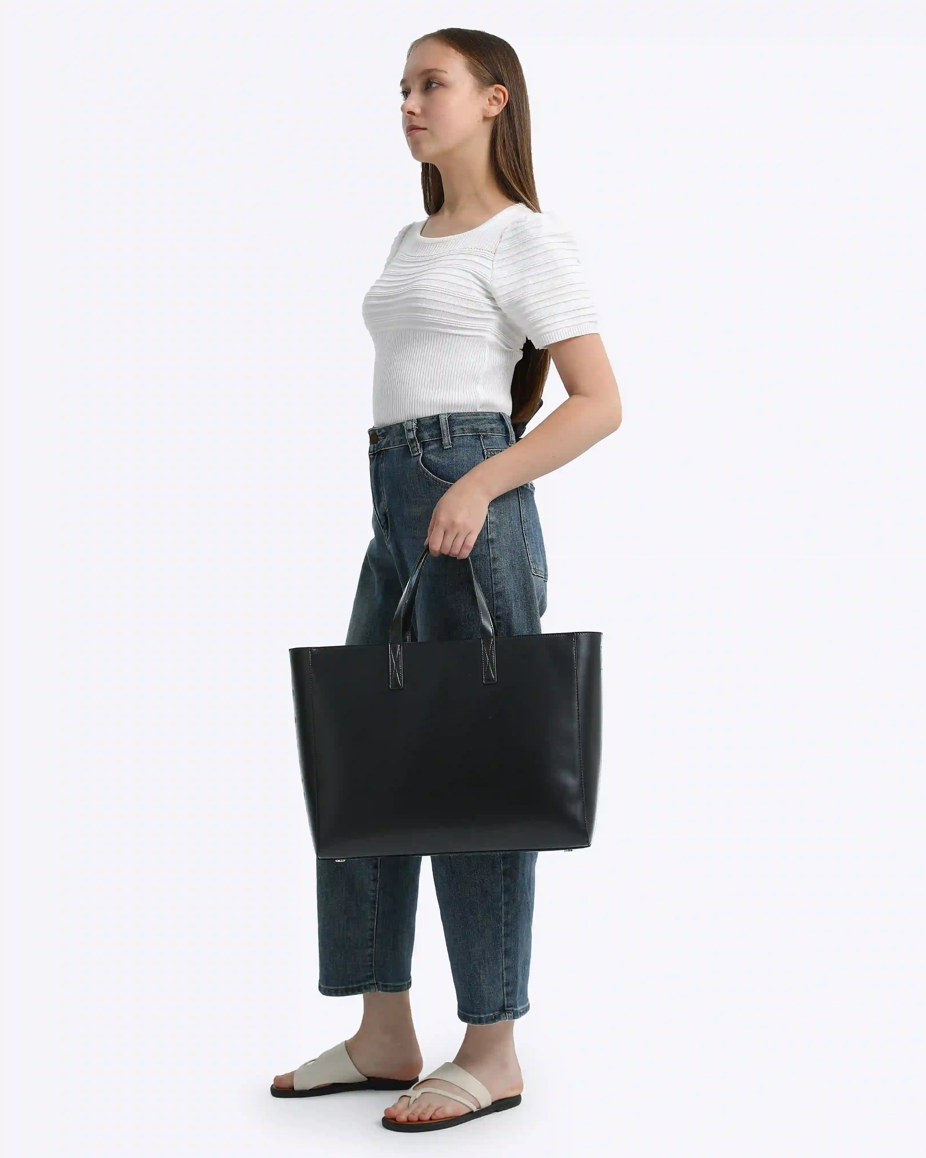 Large Carry All Tote Bag for Travel and Daily Use